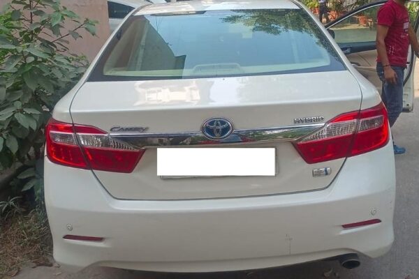 Toyota Camry Hybrid Automatic