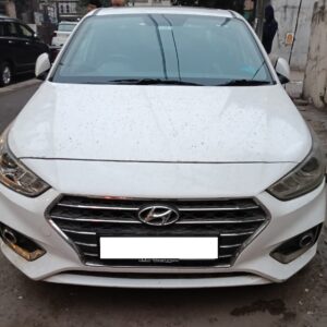 Hyundai Verna 1.6 CRDI Auto SX+